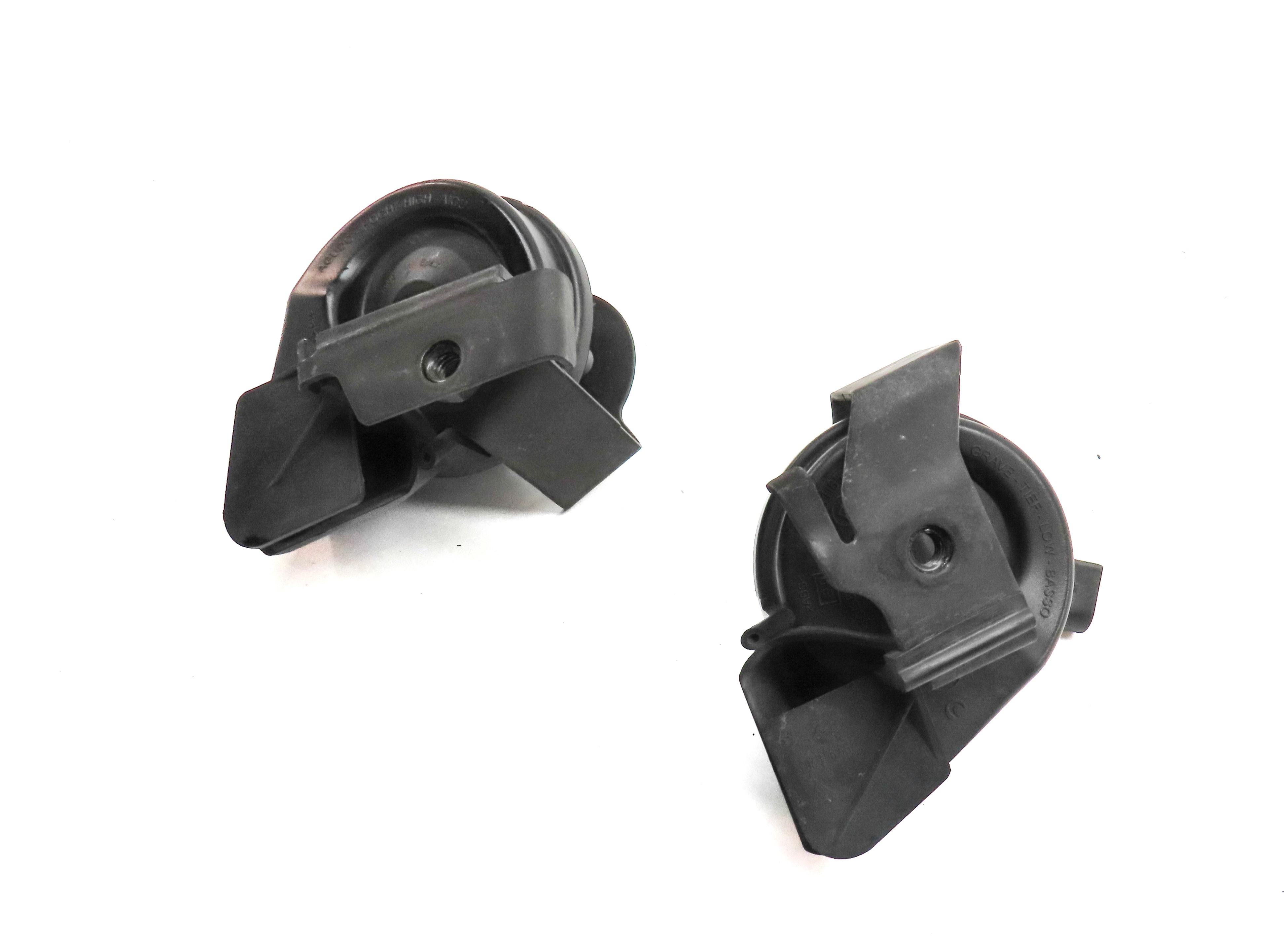 2011-2014 PORSCHE CAYENNE 958 HIGH & LOW TONE NOTE HORN SET/2 — exact item pictured